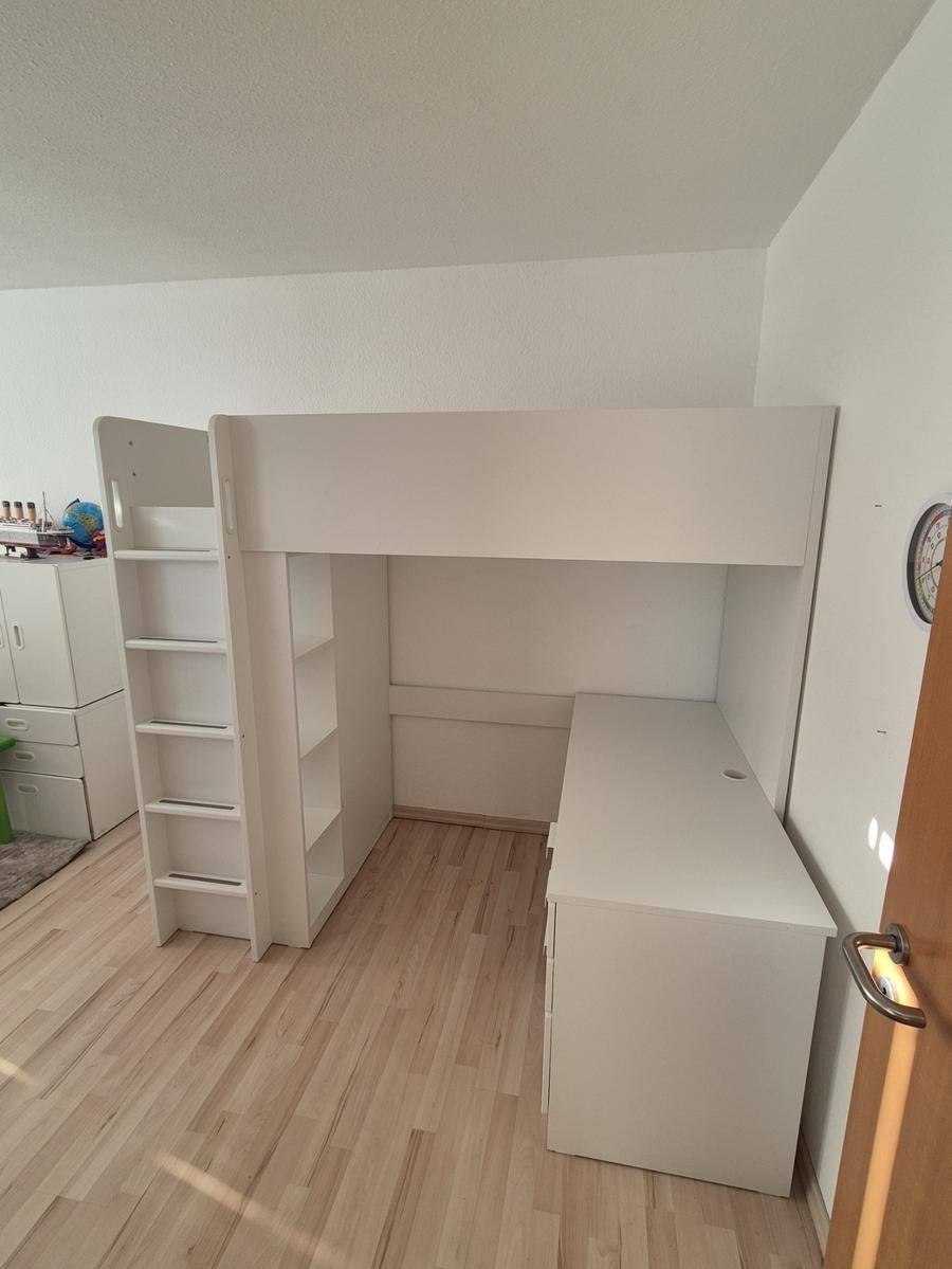 IKEA SMÅSTAD Hochbett mit Schreibtisch